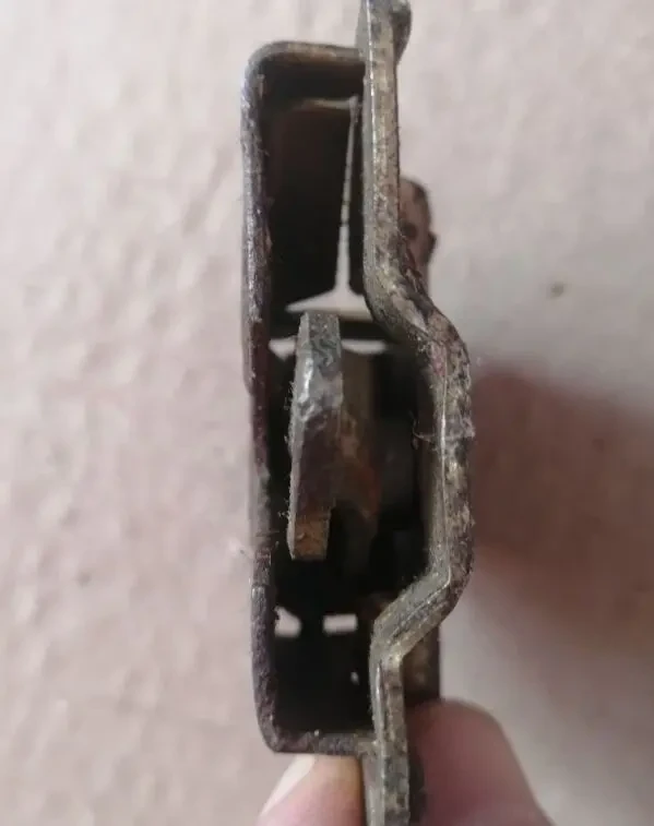 Замок ящика запаски газ 2402, новый ссср 3