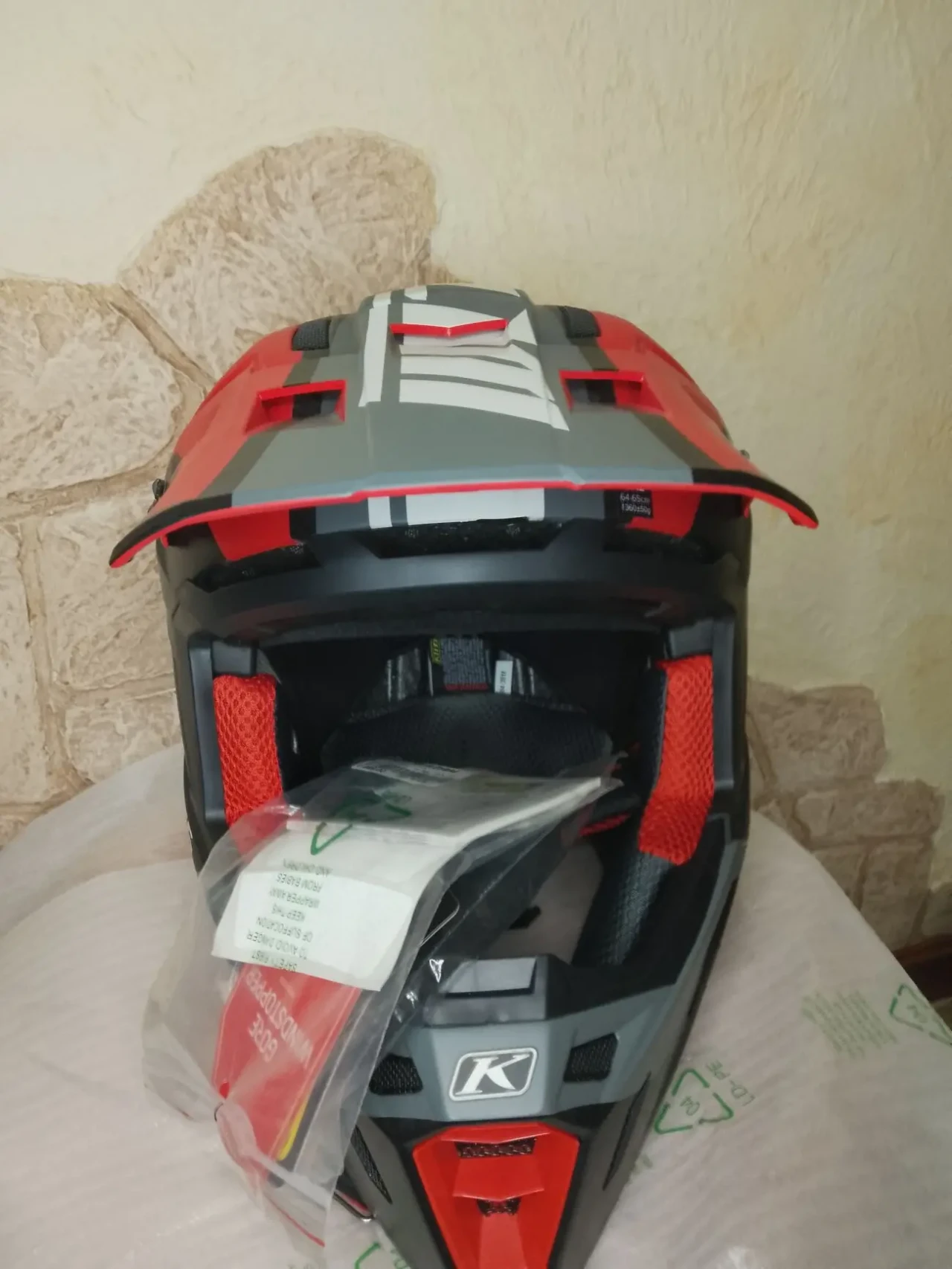 Топовий шолом Klim S5 carbon 4