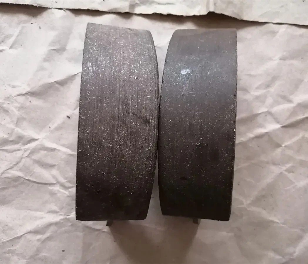 Колодки ручника газ 21, новые ссср 3