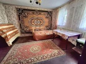 У продажу 5 к. будинок67м2, гараж35м2, 8соток, зуп. 9 военна