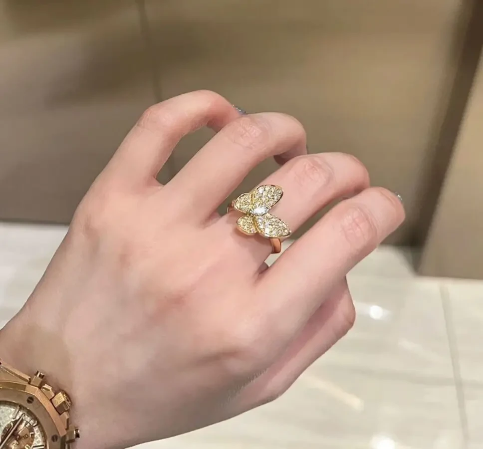 Каблучка Chopard 3