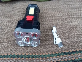 Ліхтарик світлодіодний