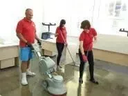 ПРИБИРАЛЬНИЦІ ТА КАРТОННИКА