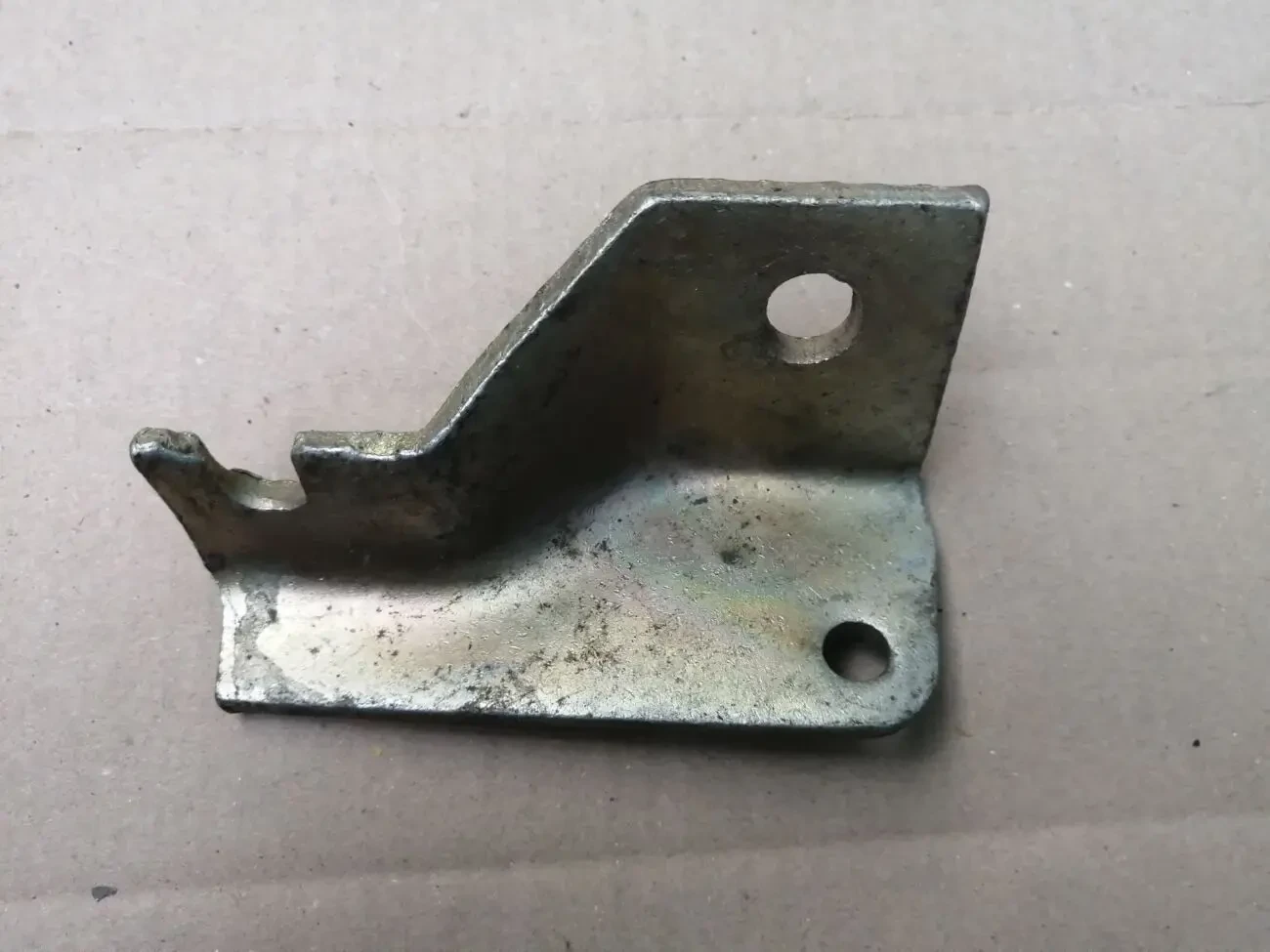 Кронштейн генератора газ 24, новый ссср 2