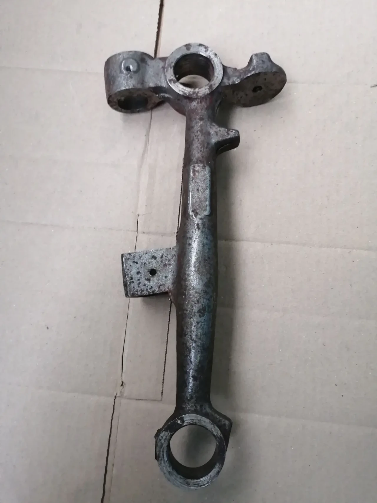 Стойка подвески газ 24, новая ссср