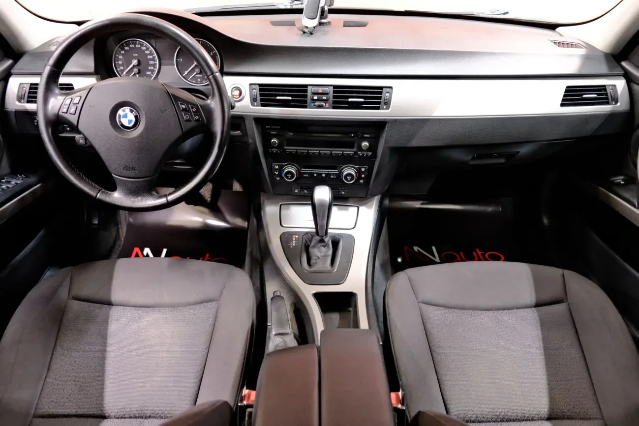 BMW 320d Touring 7
