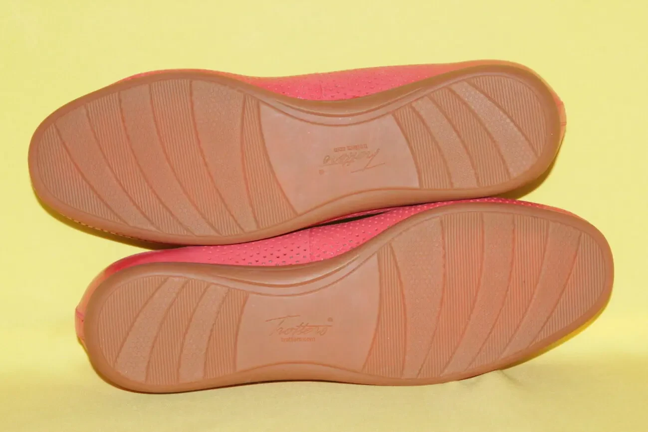 Балетки женские Trotters, размер 42 7