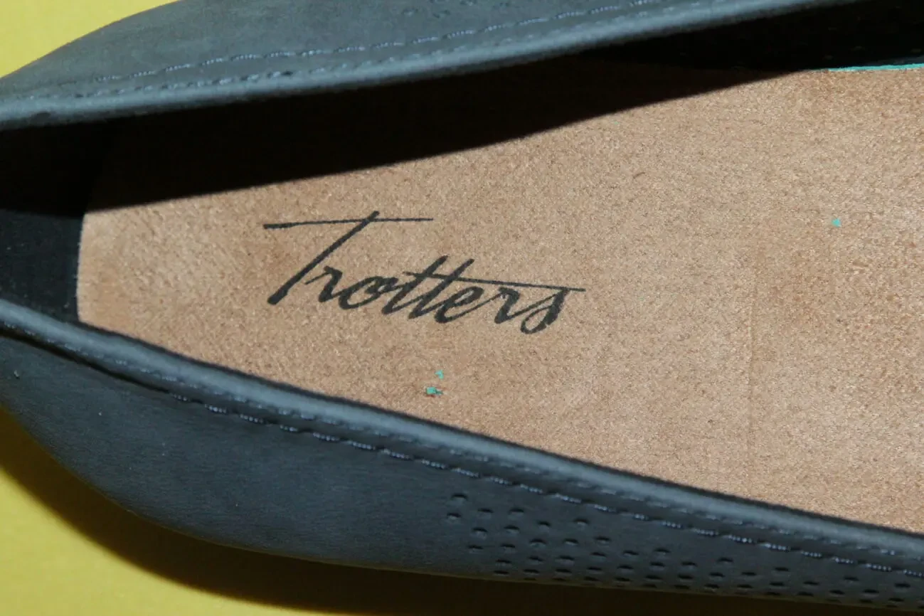 Балетки женские Trotters, размер 42 8