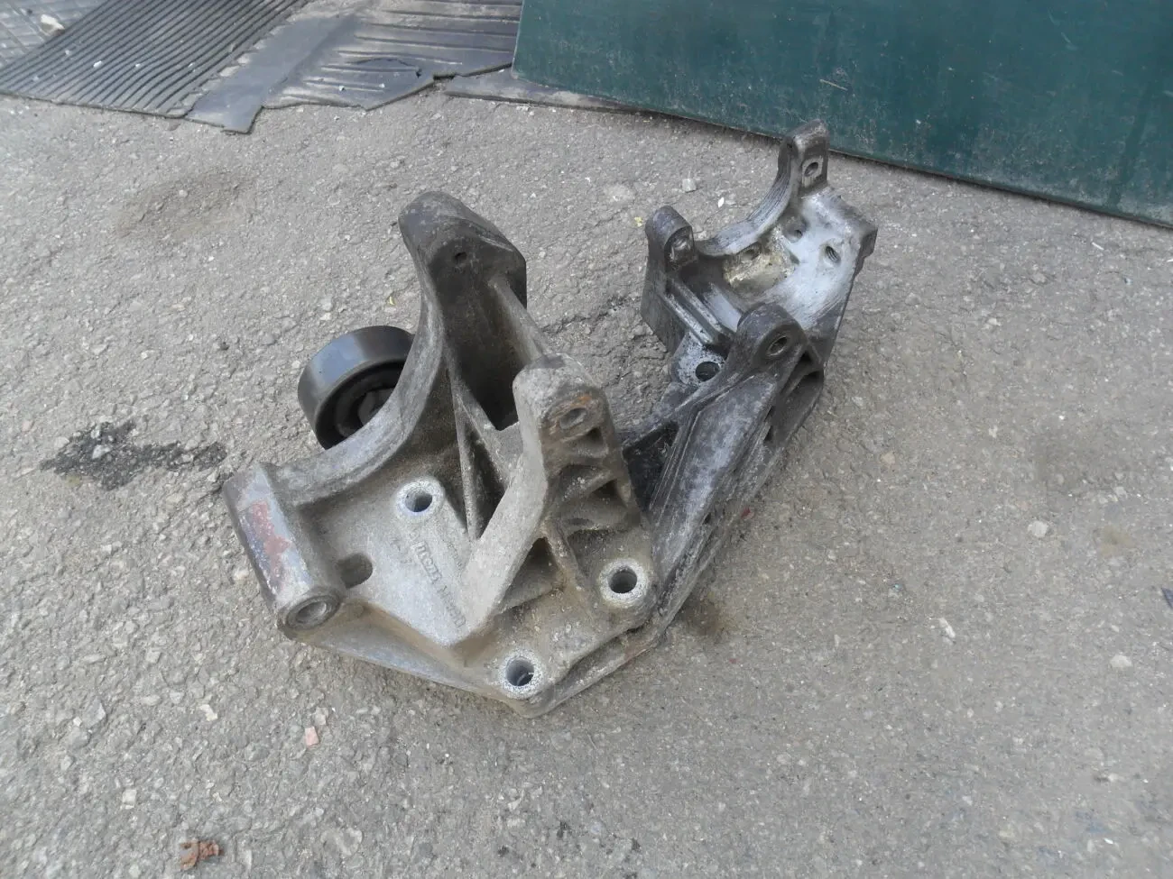 Кронштейн генератора і ГУР Ford Escort VII 1995-2000, 95AB10K019AA 4