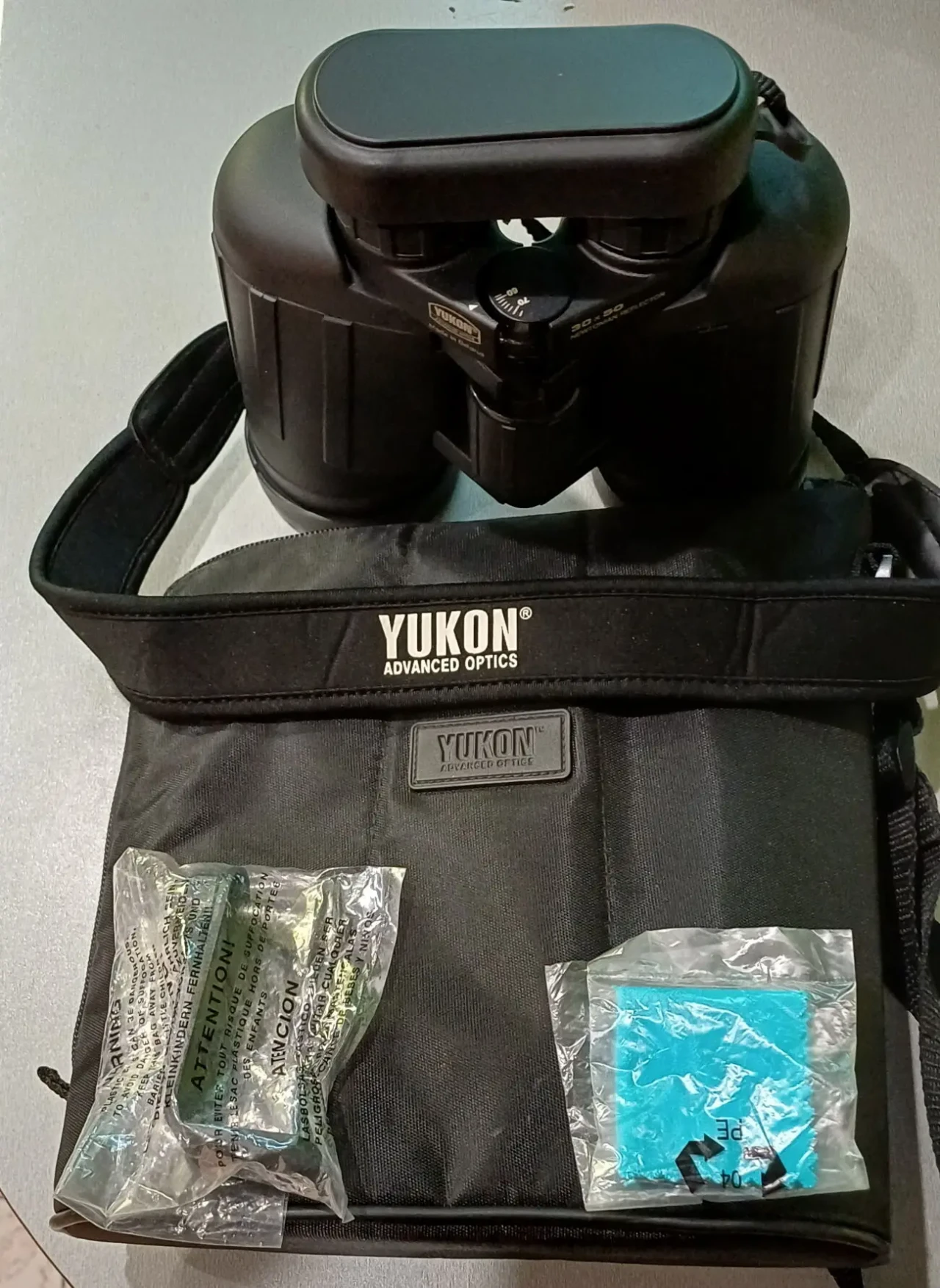 Бинокль Yukon 30х50