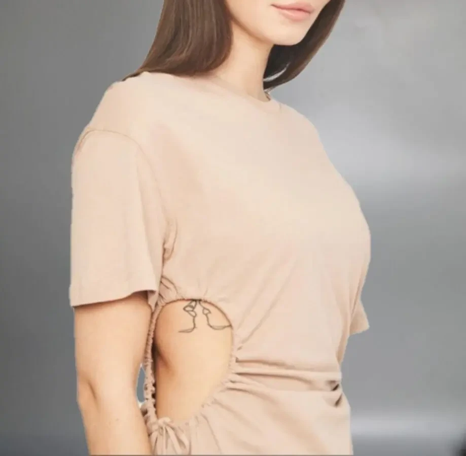 Сукня з вирізами bershka 8