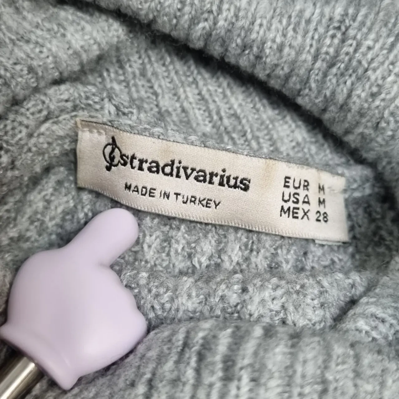 Светр жіночий сірий від stradivarius 7