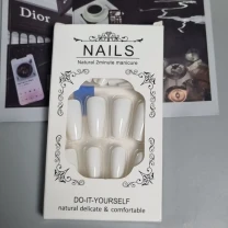 24шт шикарні білі омбре - довга квадратна форма