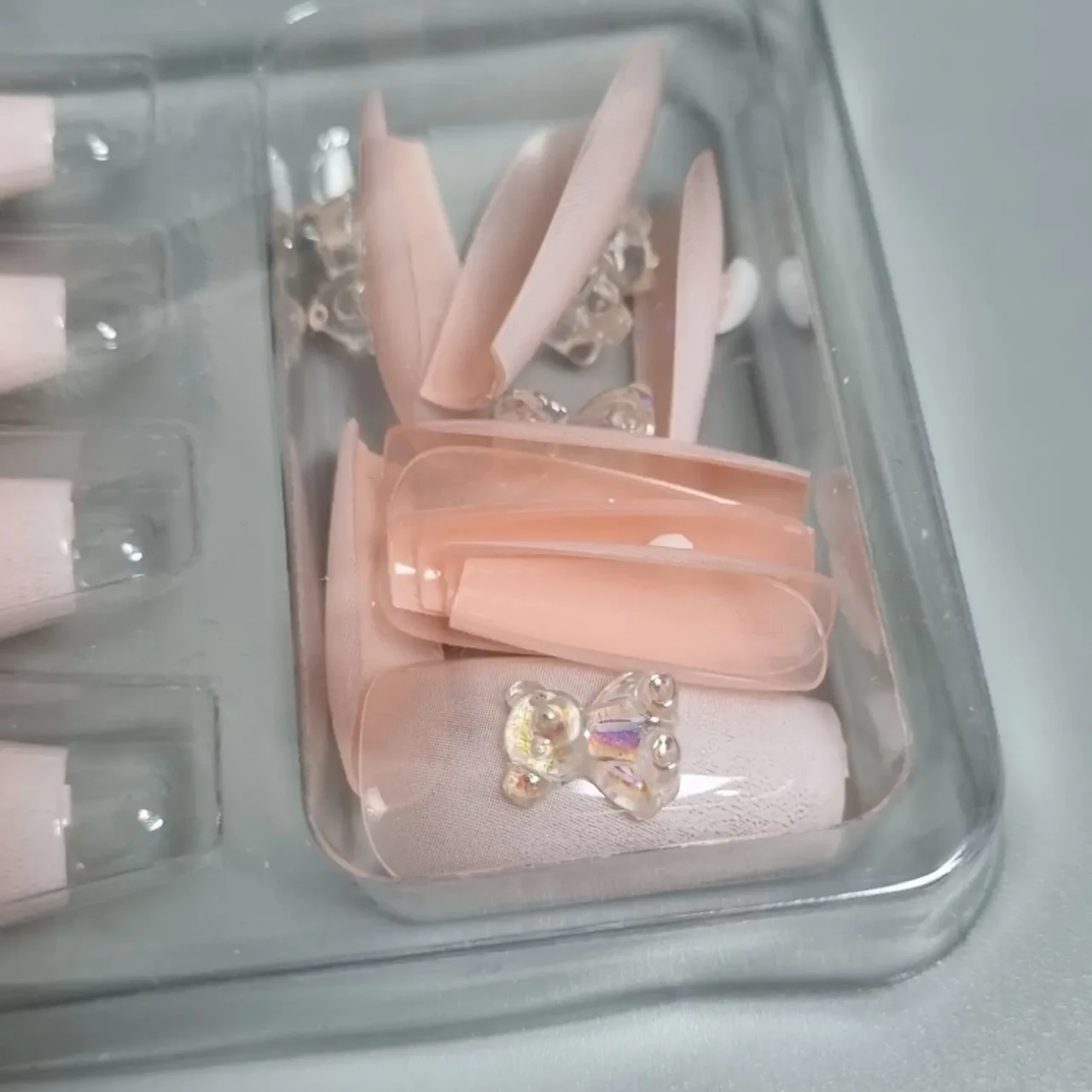 24 шт. накладні нігті з 3d-декором у вигляді сердечок і мишки 5