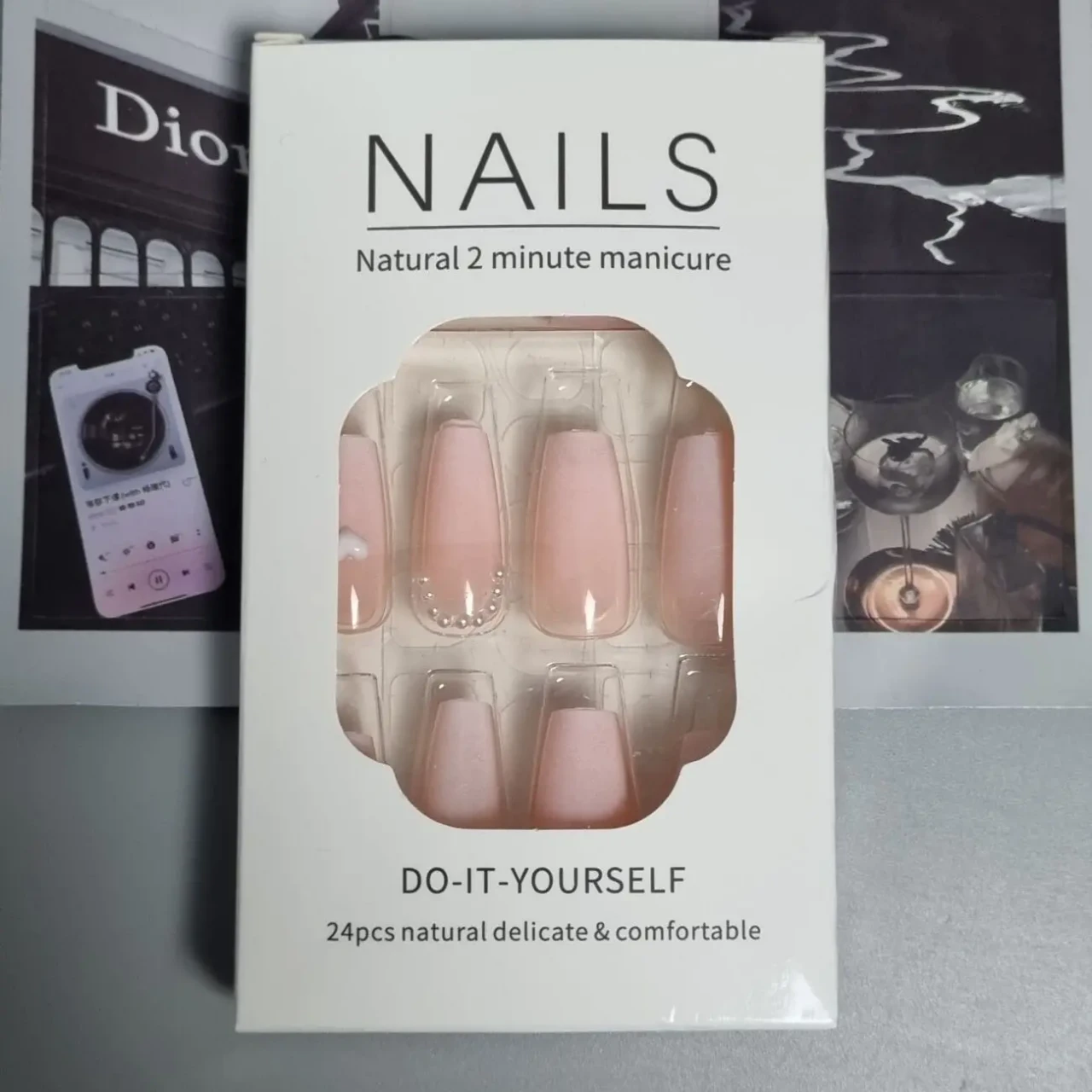 24 шт. накладні нігті з 3d-декором у вигляді сердечок і мишки