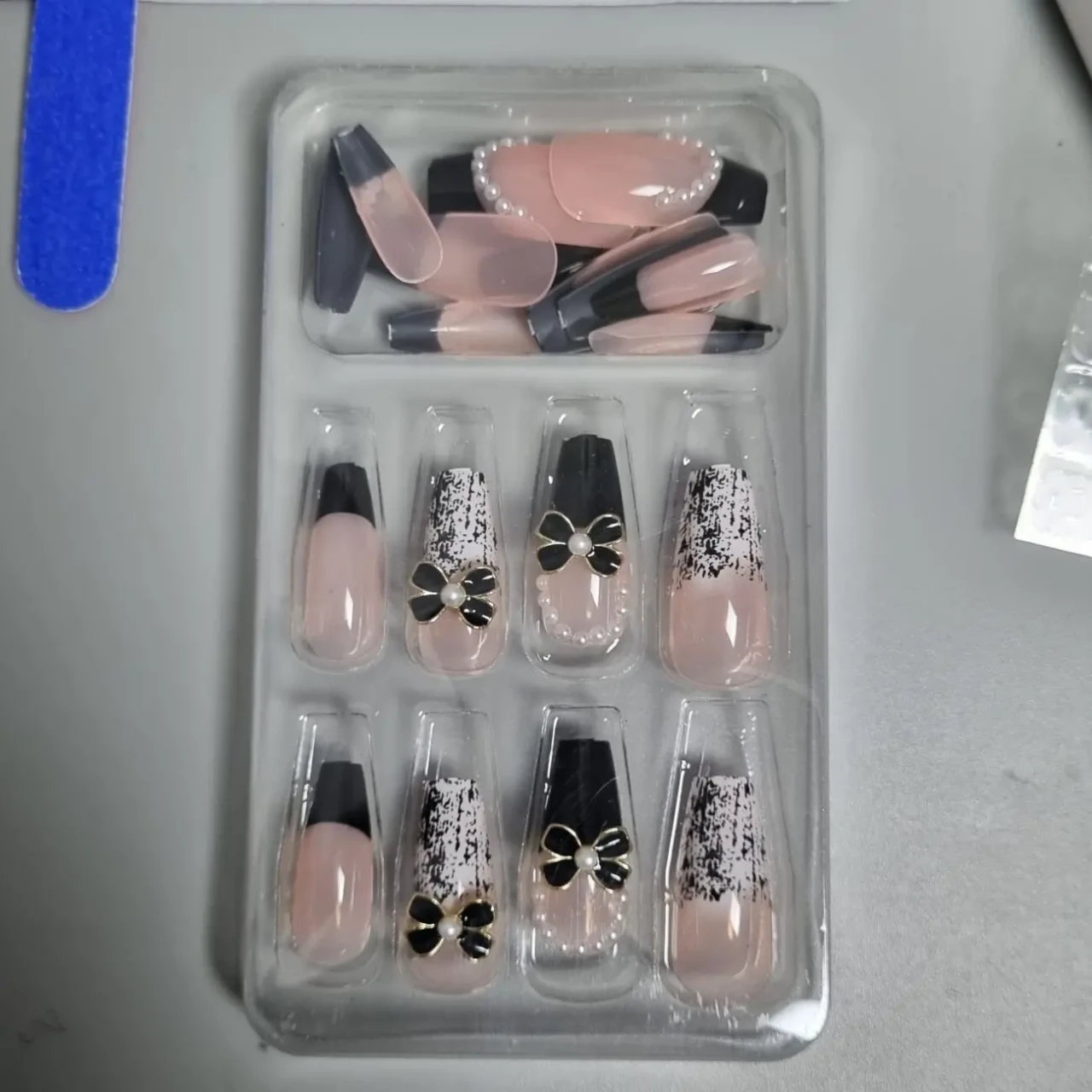 24 шт. чорний бант накладні нігті. 4