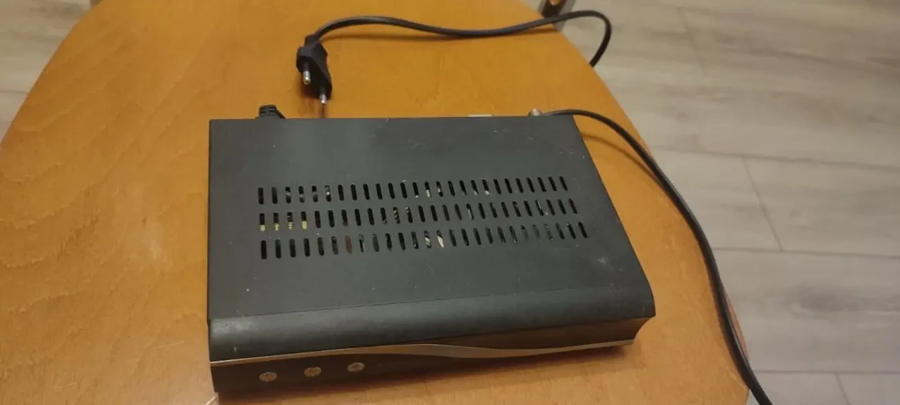 супутниковий ресивер Q sat ST-8 7