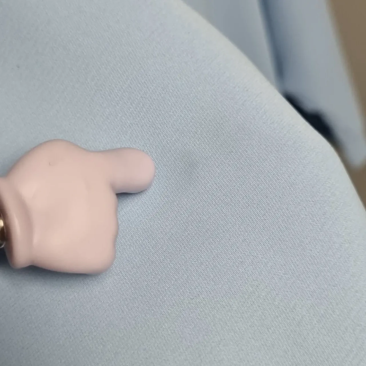 Блузка з відкритими плечима голубого кольору 9