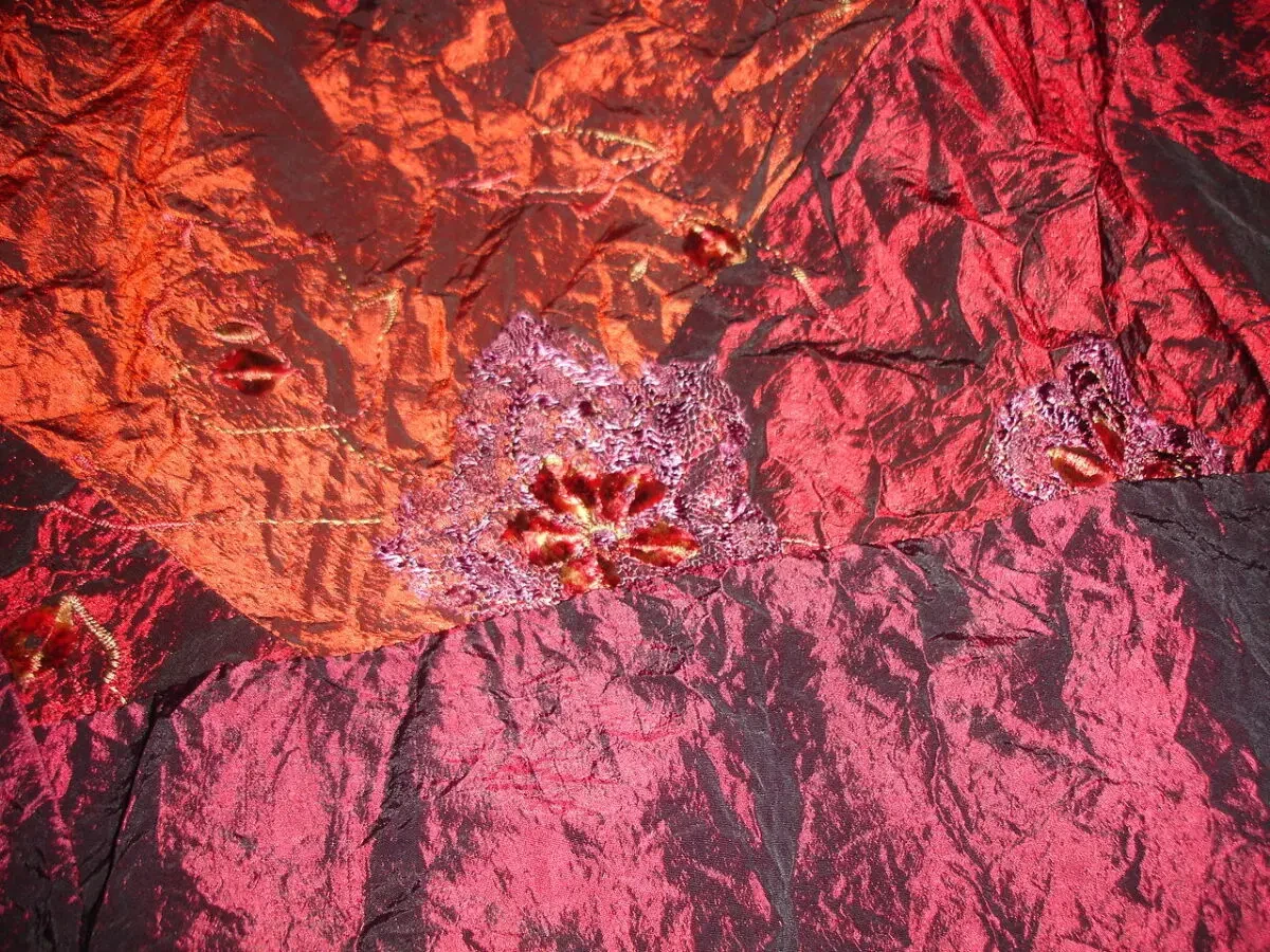 СПІДНИЦЯ 44-46 р. бордова з вишивкою. ШИРОКИЙ пояс. Франція. 7