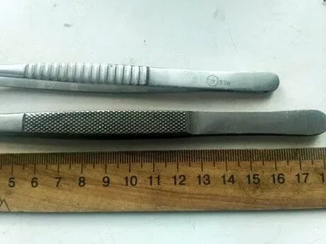 Инструмент пинцеты 2 разных нержавеющая сталь, раритет 2