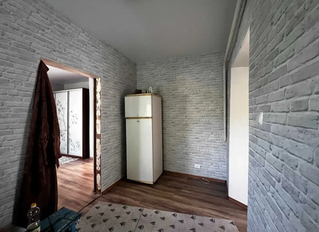 нерухомість продам будинок 6