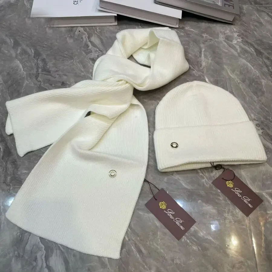 Комплект шапка з шарфом Loro Piana 8