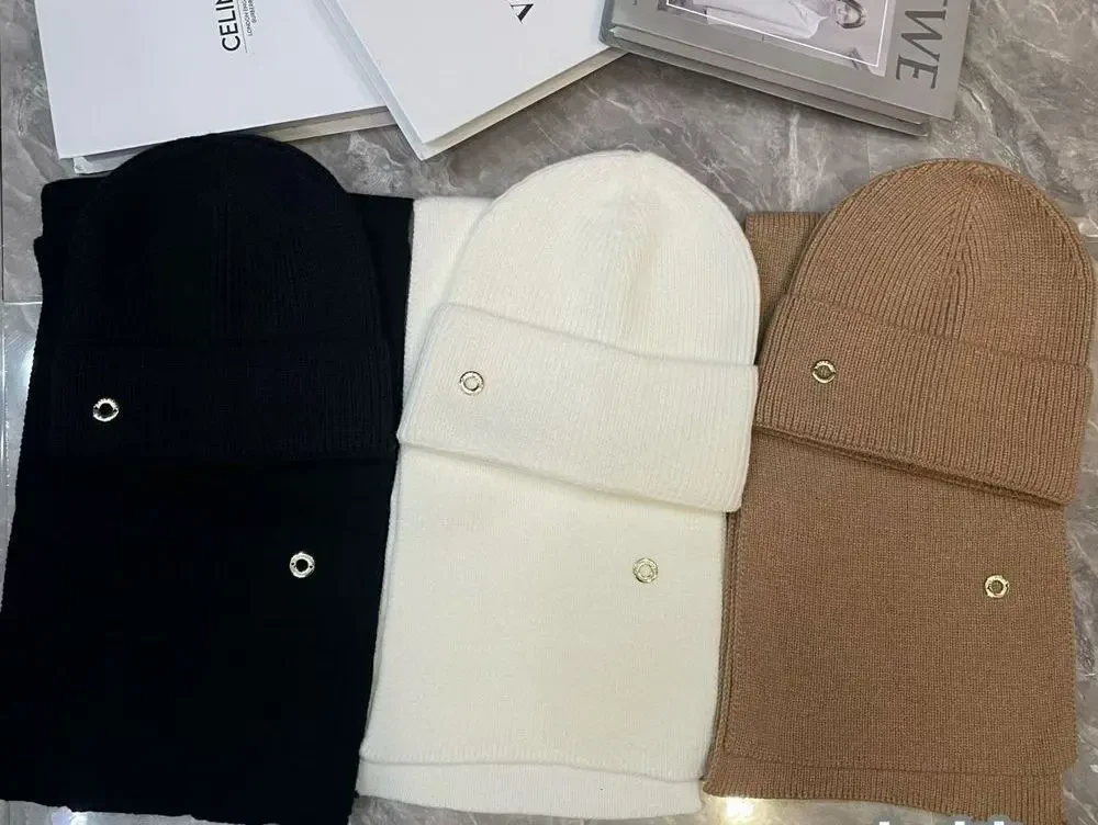 Комплект шапка з шарфом Loro Piana 3