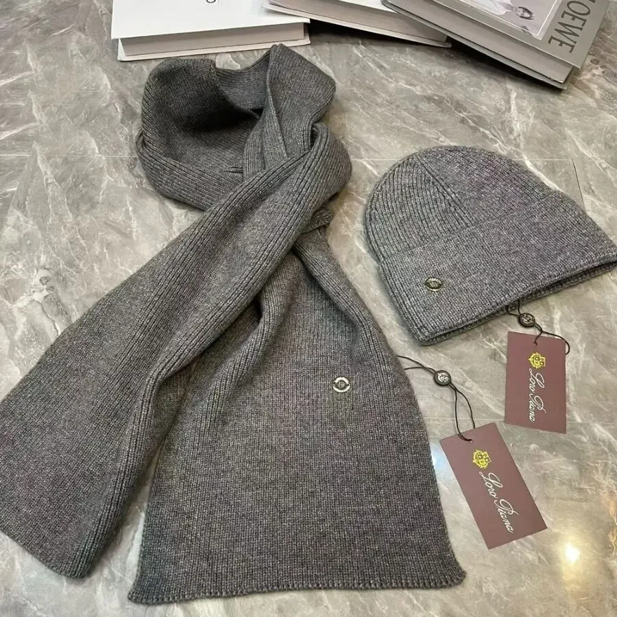 Комплект шапка з шарфом Loro Piana 2