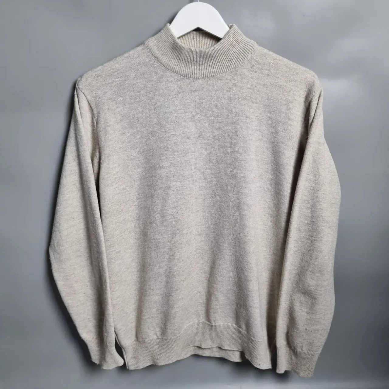 Базовий светр для чоловіків бежевого кольору, розмір l 2