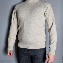 Базовий светр для чоловіків бежевого кольору, розмір l