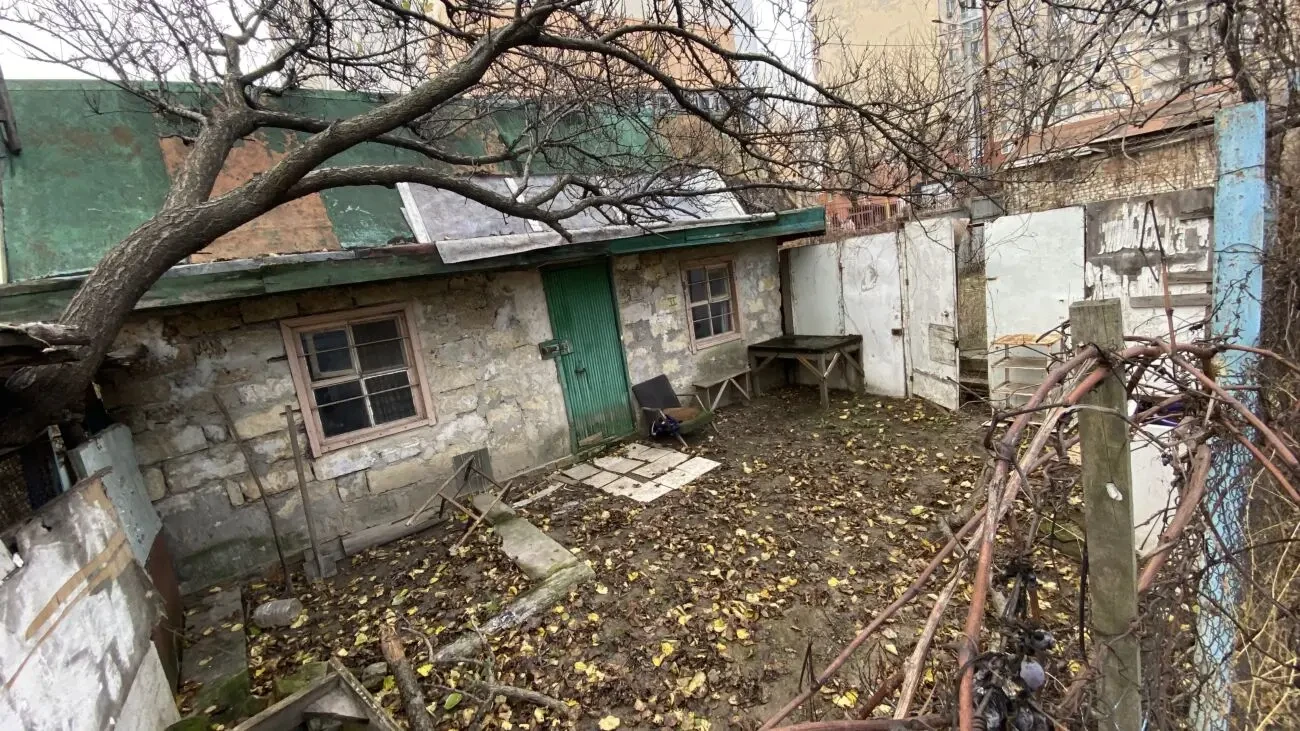 Продам участок с ветхим домом 3.5 соток 7