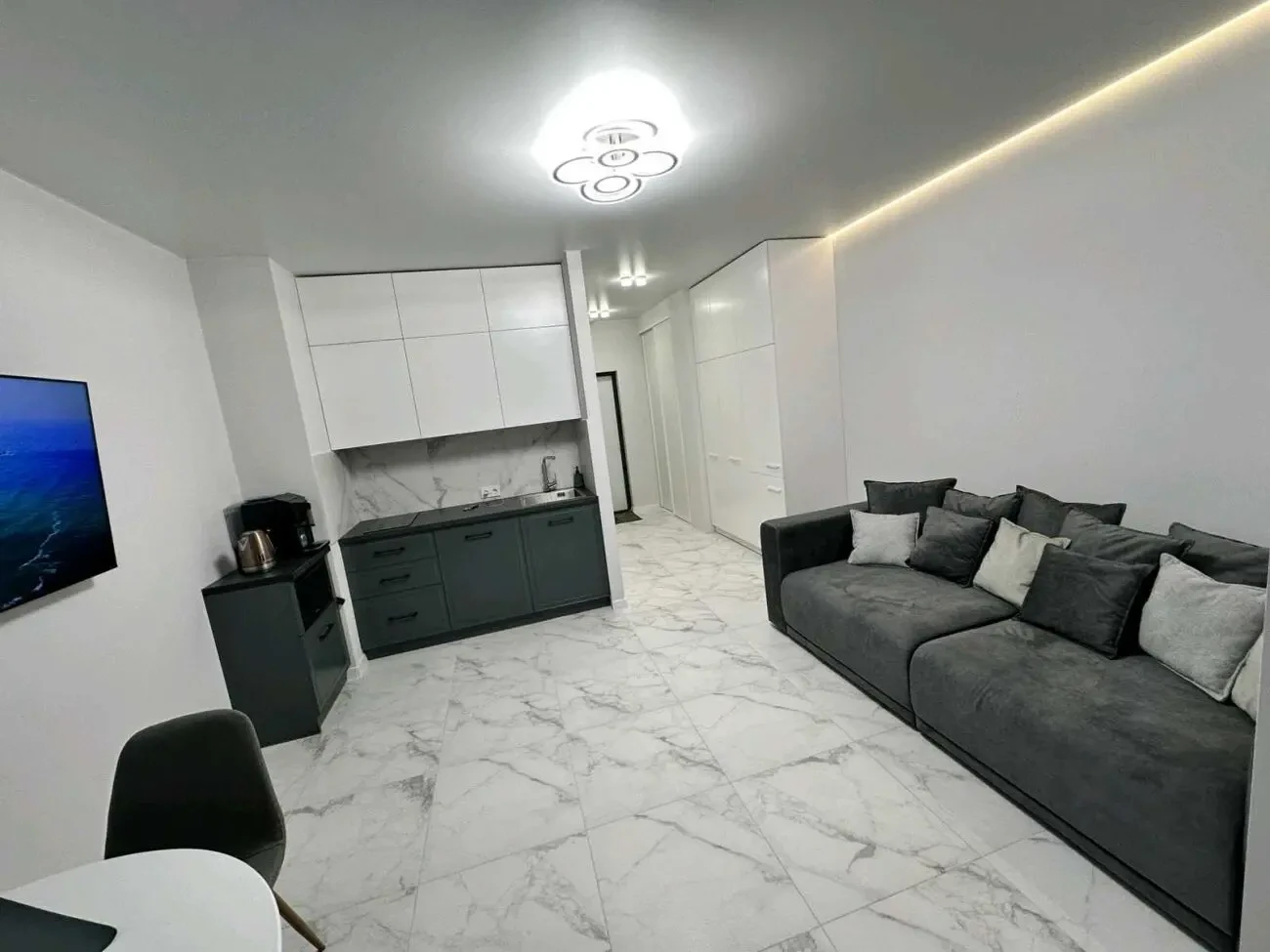 Продажа квартиры с мебелью и техникой в ЖК 2