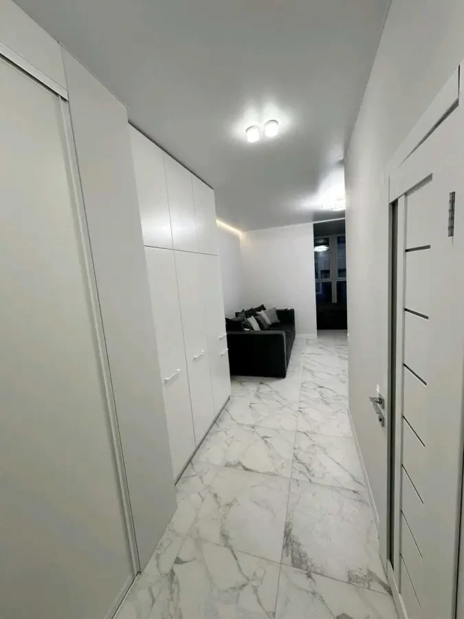Продажа квартиры с мебелью и техникой в ЖК 7