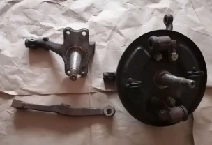 Кулаки цапфы москвич 412, новые ссср