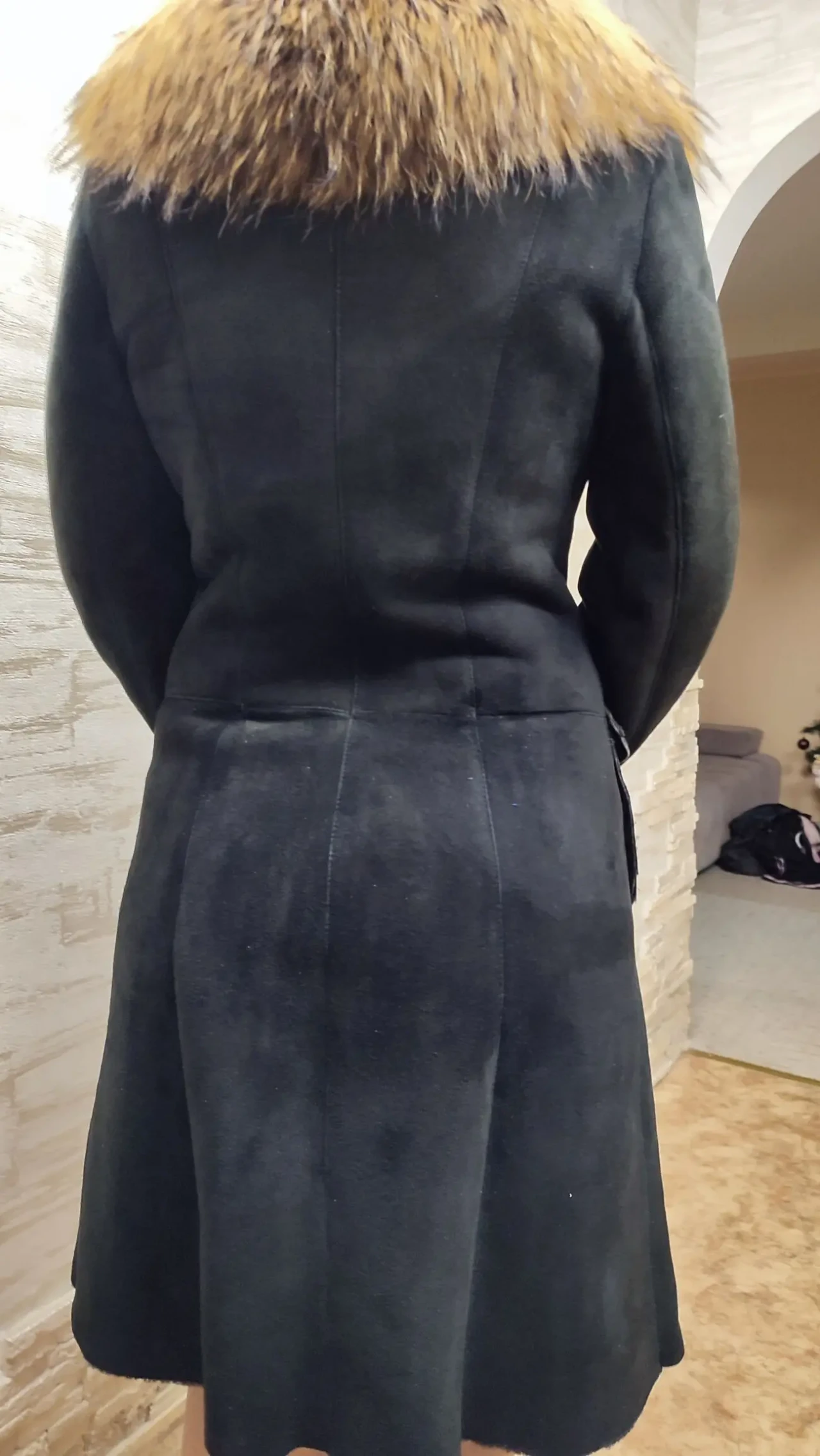 Дублянка жіноча з хутра єнота 4