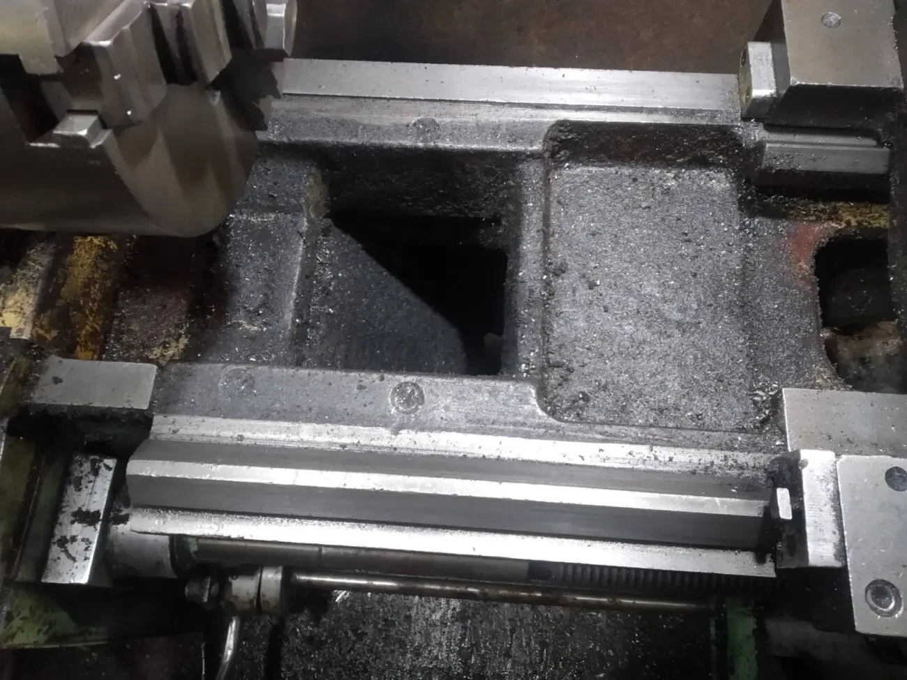 ИТ 1М универсальный токарно-винторезный станок 4