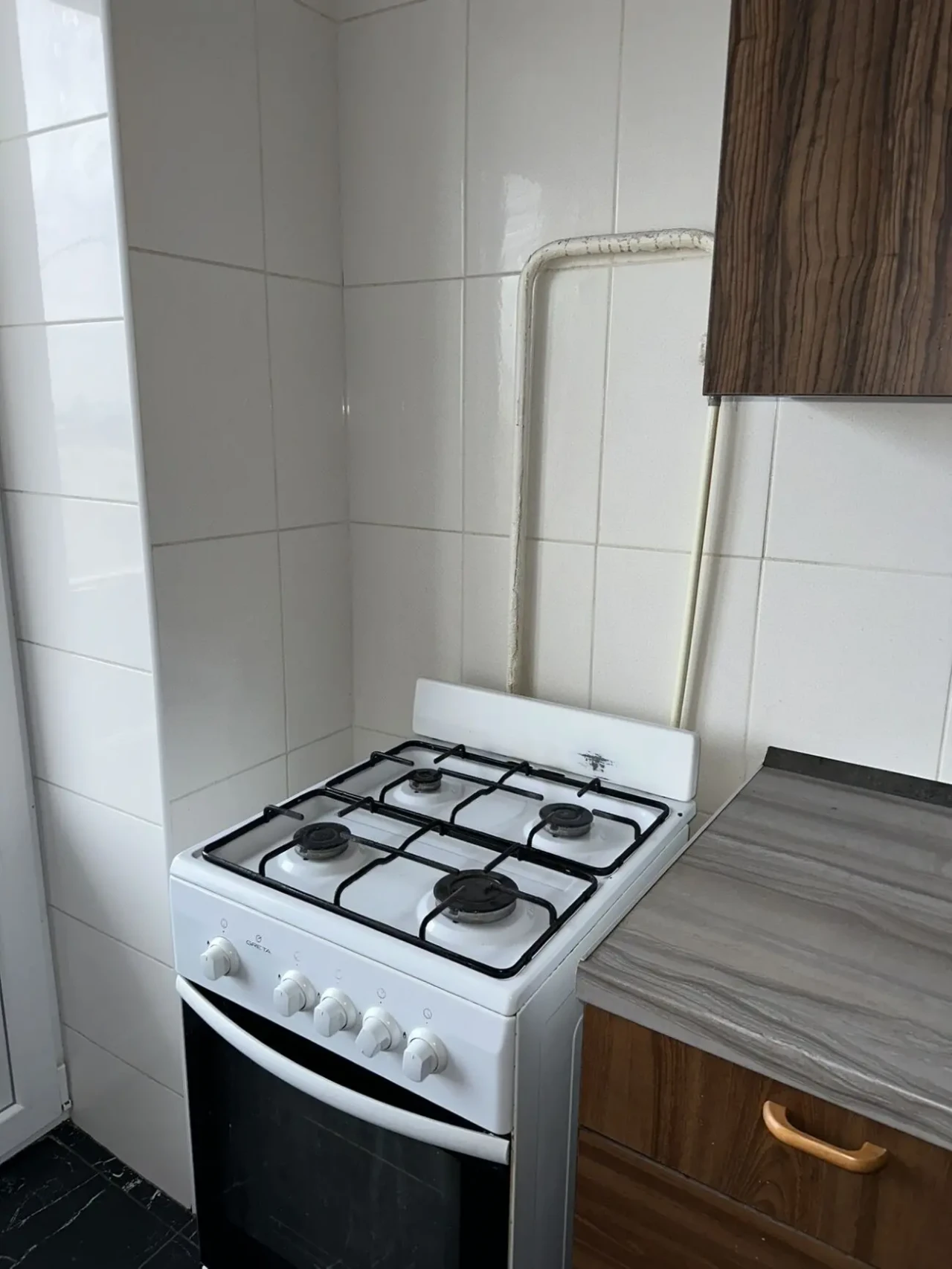 Оренда кімнати, євроремонт, в гуртожитку 8