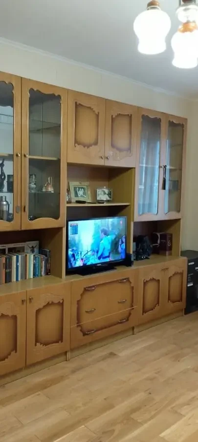 Здам 1-у квартиру біля метро 8