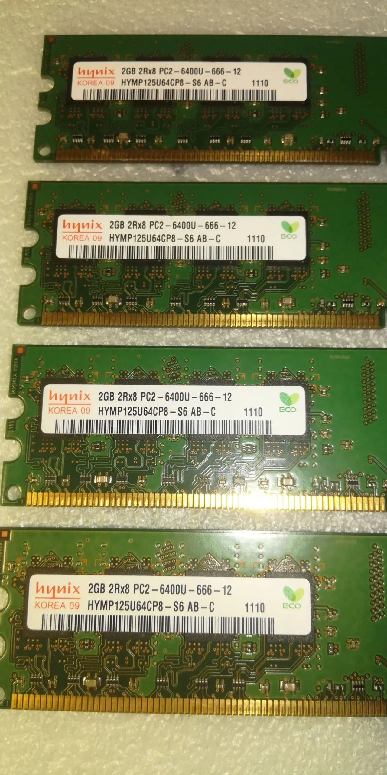 Комплект оперативной памяти HYNIX 8 GB (4x2GB) 240pin DDR2-800 2