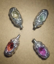 Елочные игрушки новогодние стеклянные ретро наборы, бусы, стеклярус