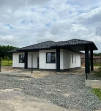 Продаж сучасного будинку у передмісті Луцька