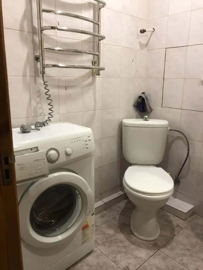 Сдам 2-х. ком.кв.ул. Рабочая 164 7