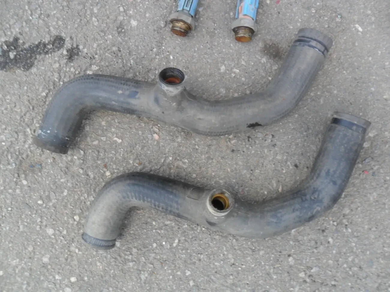 89BB8260AF, Патрубок радіатора верхній Ford Escort, оригінал 6609332 3