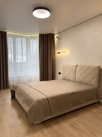 Продаж квартири Радісна 6