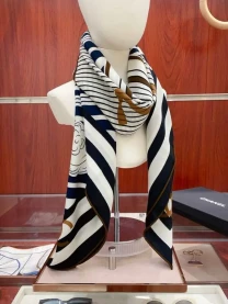 Хустинка Chanell