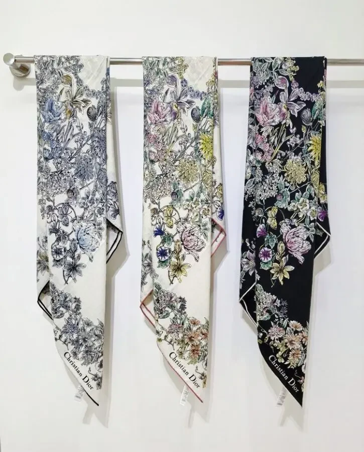 Хустинка Dior 2