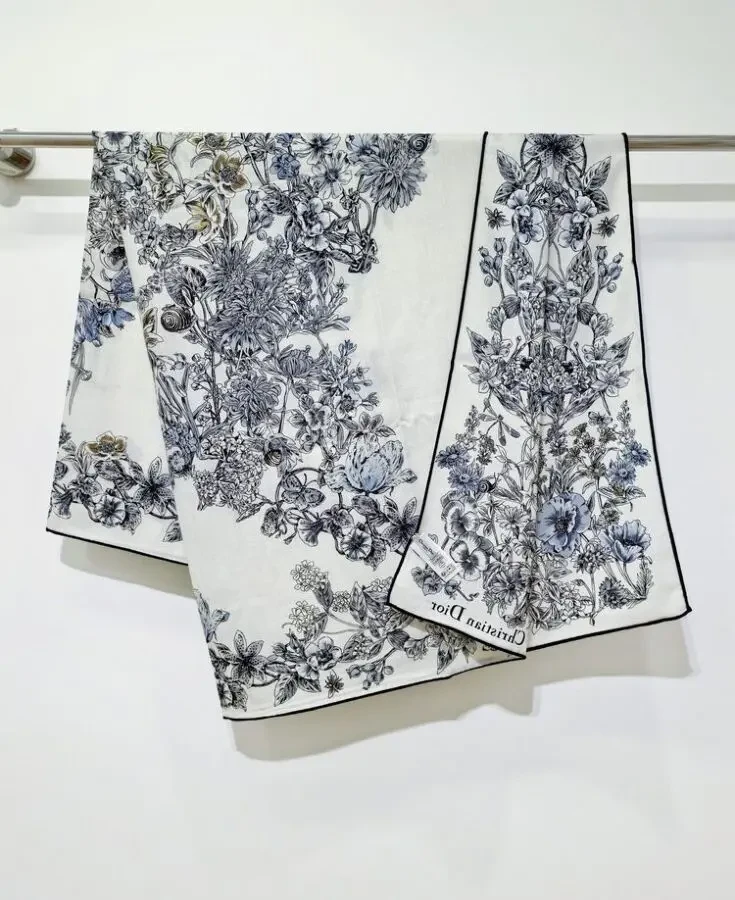 Хустинка Dior 8