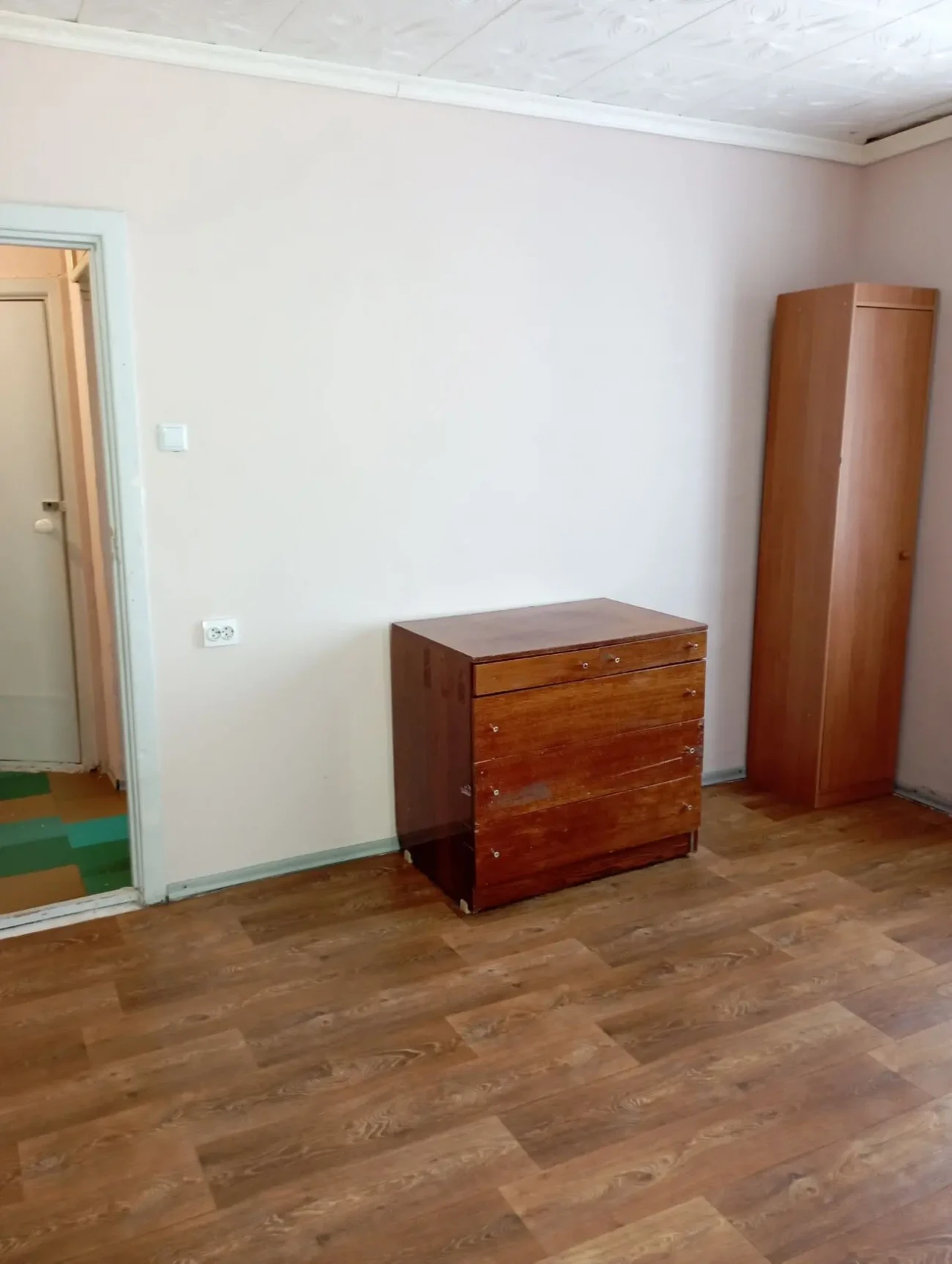 Сдам 1-ком Левый Берег 3мкр возле Варуса. Срочно 8