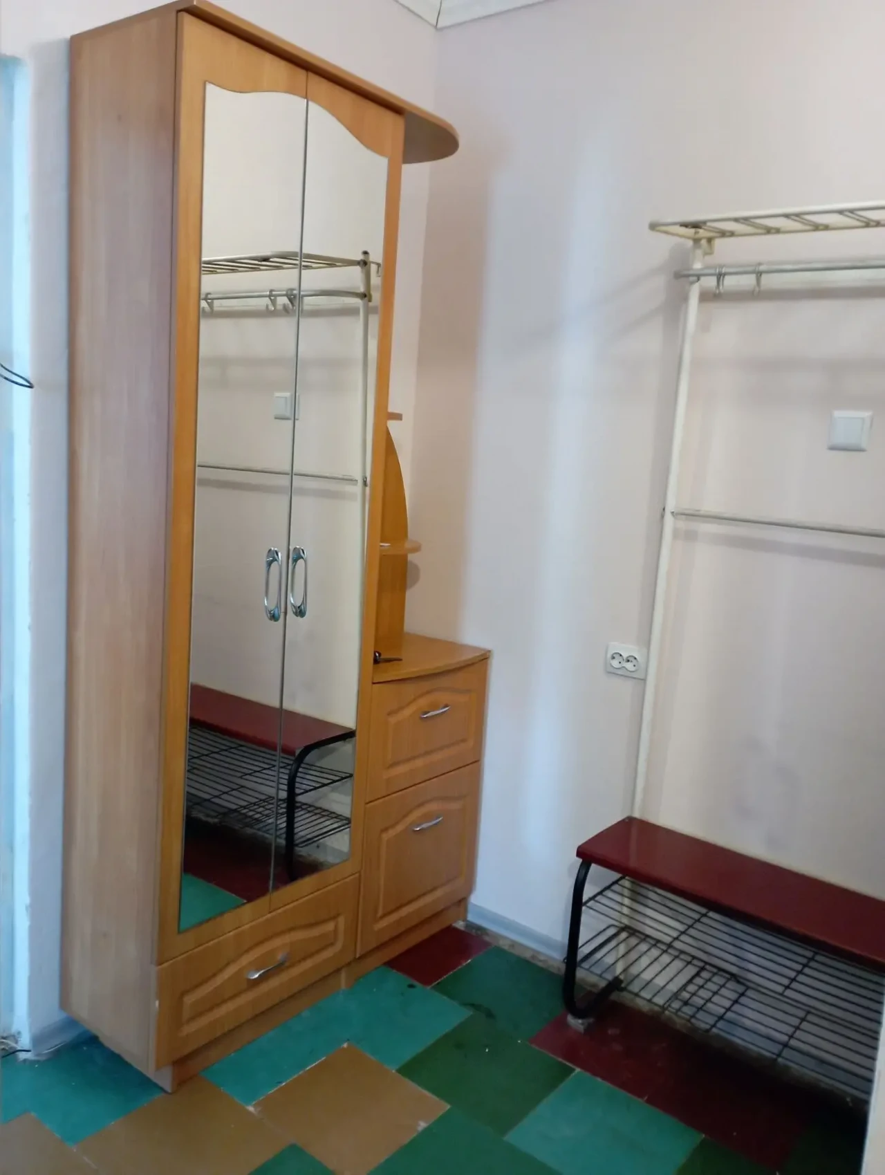 Сдам 1-ком Левый Берег 3мкр возле Варуса. Срочно 6