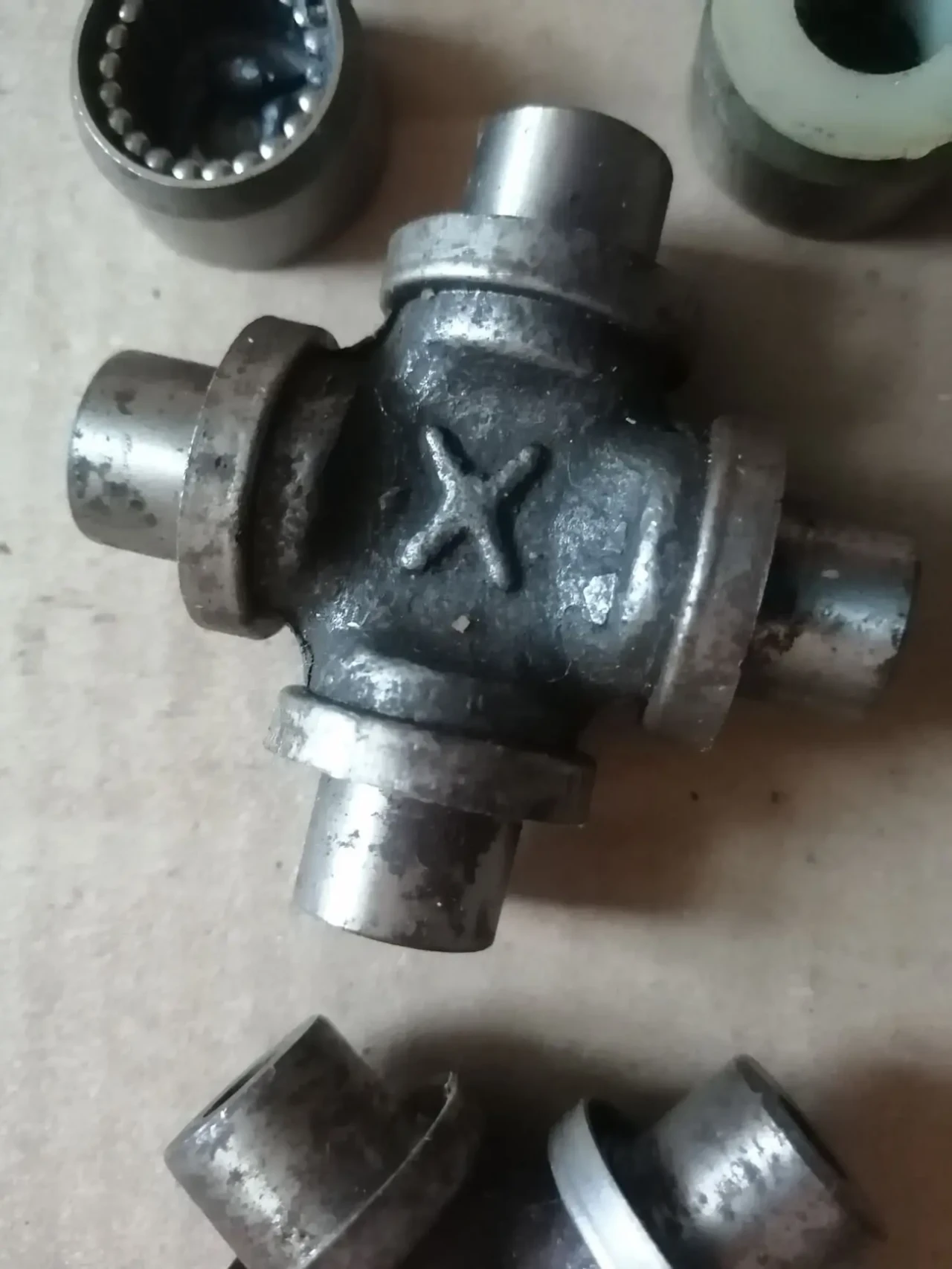 Крестовина ваз 2101-2107, новые ссср 6